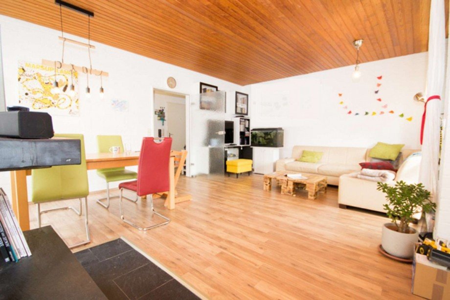 Wohn-und Esszimmer Wohnung Bremen