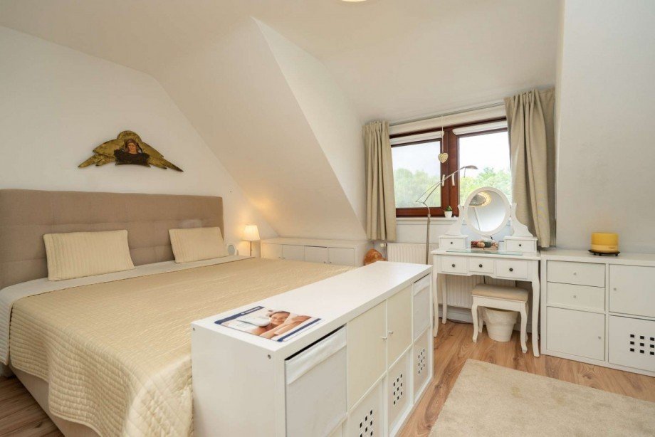 Schlafzimmer OG 2/2 Reihenendhaus Bremen