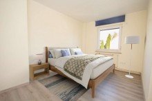 Schlafzimmer 3 im 1. OG Raumwunder Reihenendhaus mit Garage und Garten in Bremen-Lesum