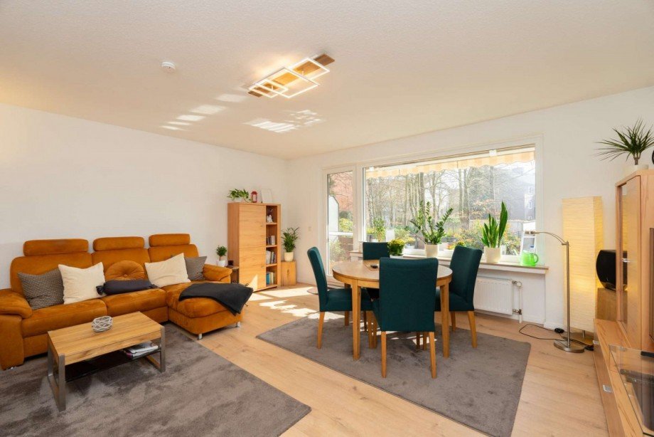 Wohn- und Esszimmer 2/3 Wohnung Bremen