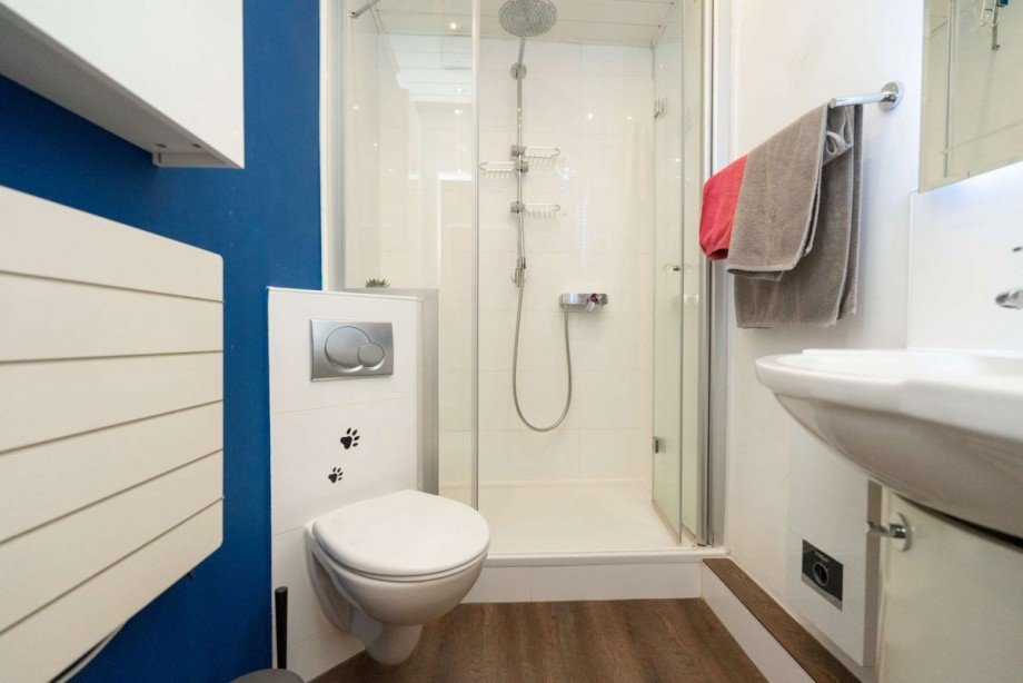 Duschbadezimmer OG Reihenmittelhaus Bremen