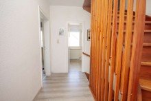 Flur im 1. OG Raumwunder Reihenendhaus mit Garage und Garten in Bremen-Lesum