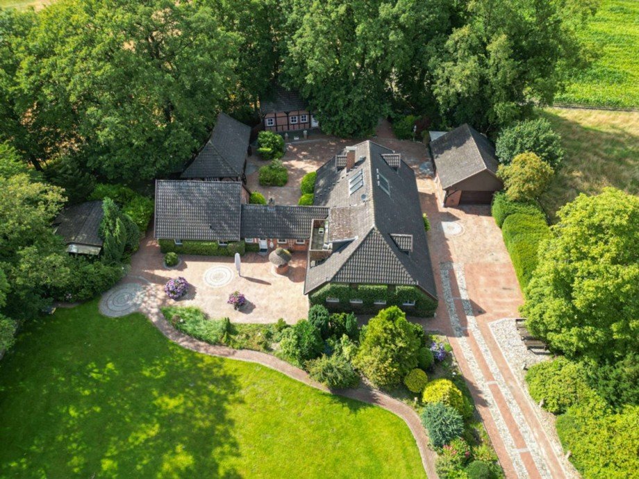 Drohnenaufnahme Haus Hude