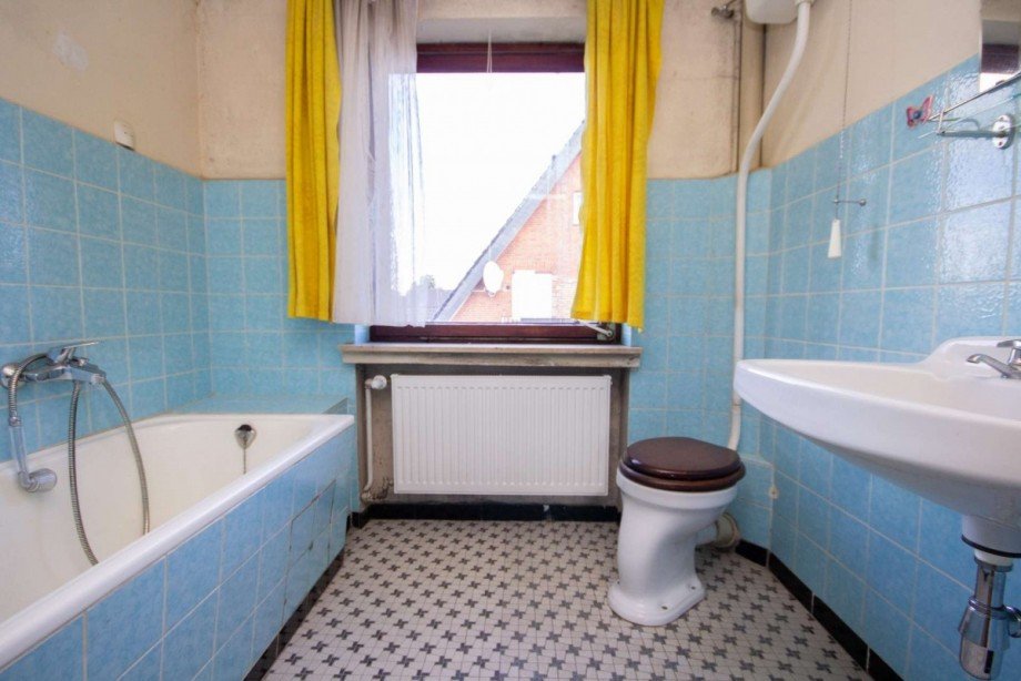 Badezimmer OG Einfamilienhaus Brake