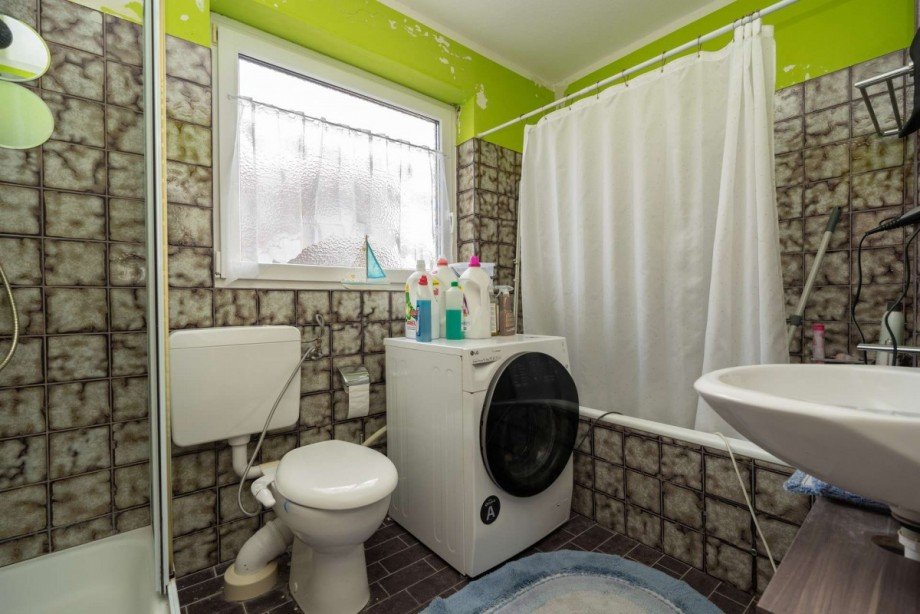 Badezimmer OG Reihenmittelhaus Bad Zwischenahn