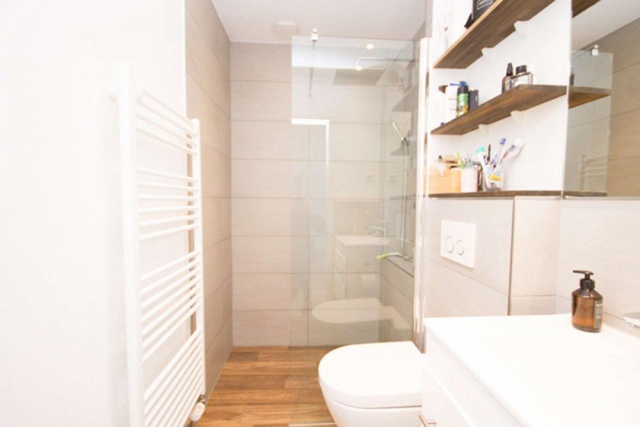 Badezimmer 1. OG Reihenmittelhaus Bremen