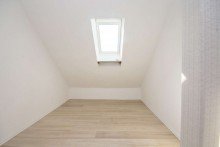 Zimmer 5 im 2. OG Raumwunder Reihenendhaus mit Garage und Garten in Bremen-Lesum