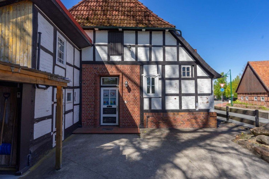 Eingangsbereich OG Wohnung Zweifamilienhaus Harsefeld