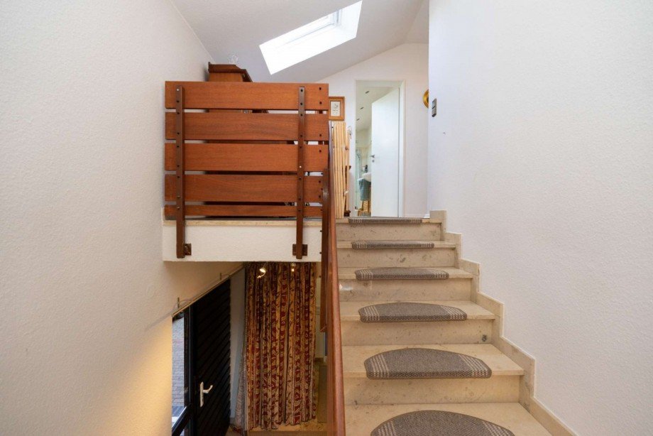 Treppe zum OG 2/2 Einfamilienhaus Ganderkesee