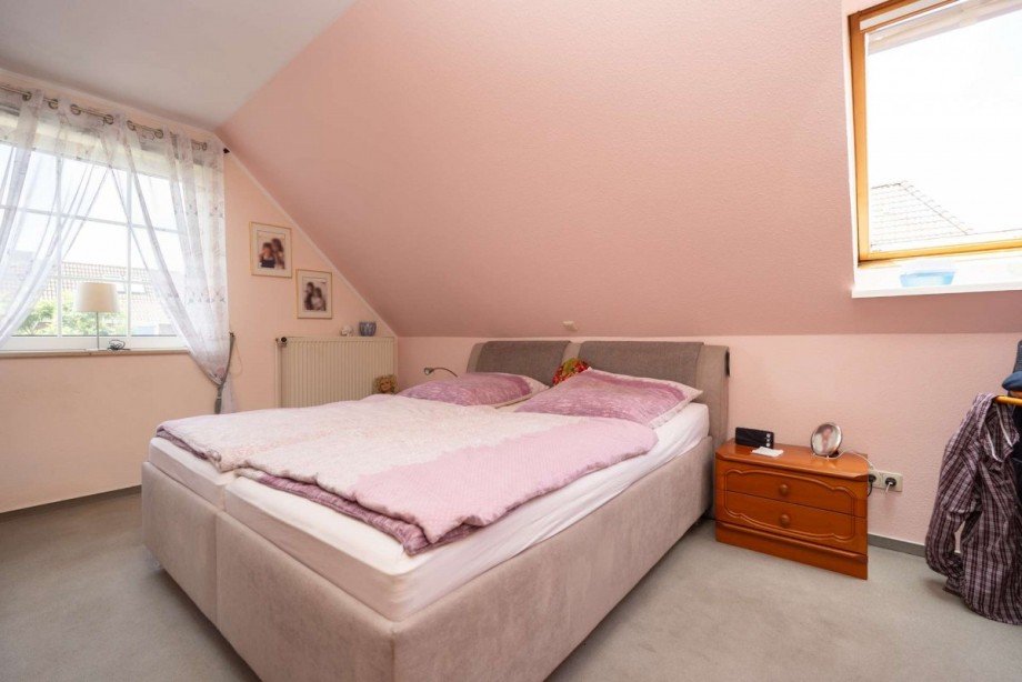 Schlafzimmer OG Haus Henstedt-Ulzburg