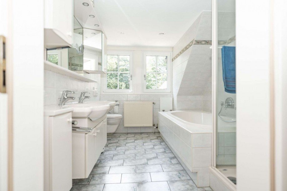 Badezimmer OG Haus Hude