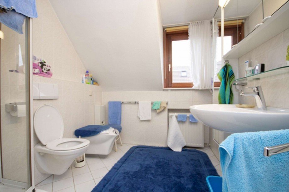 Badezimmer OG Reihenmittelhaus Bremen