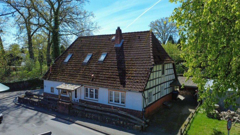Seitenansicht rechts Zweifamilienhaus Harsefeld