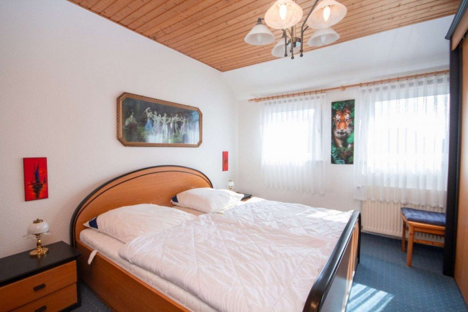 Schlafzimmer OG Einfamilienhaus Wangerland