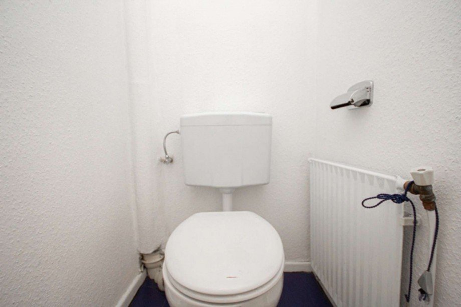 WC im DG Reihenmittelhaus Bremen