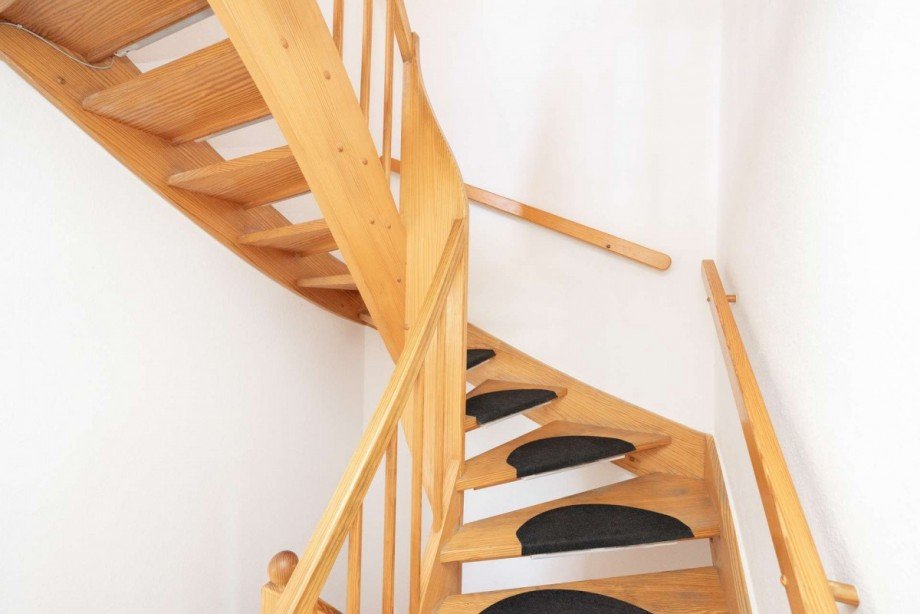 Treppe zum OG Haus Rotenburg (W�mme)