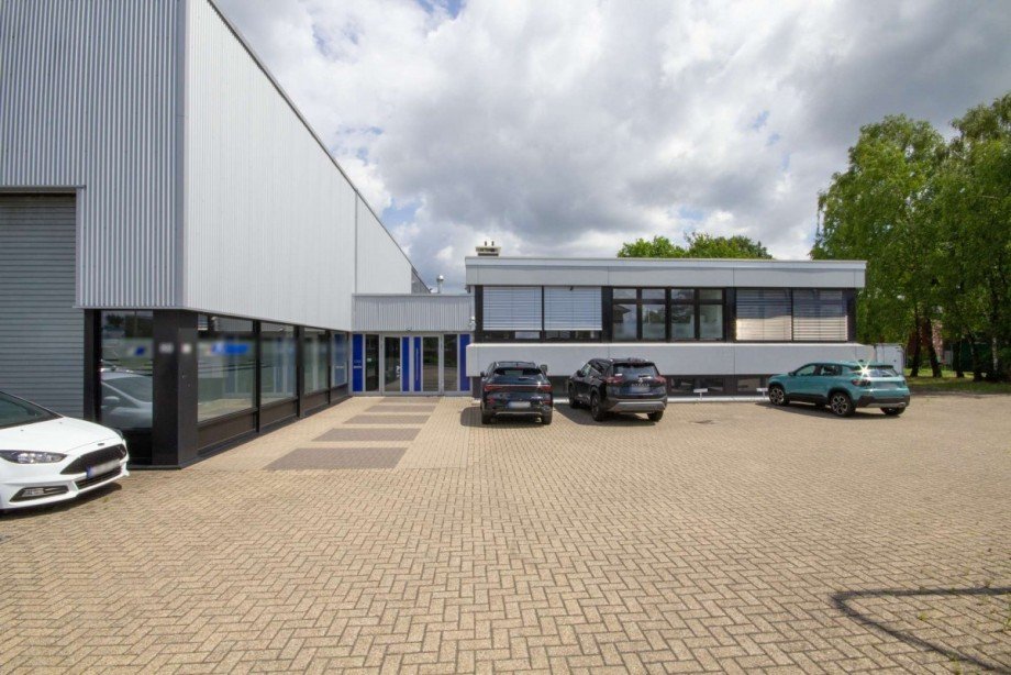 Au�enansicht 2 Halle / Lager / Produktion Osnabr�ck