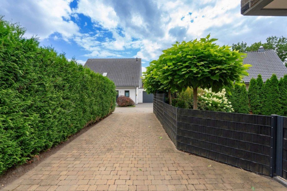 Hauseinfahrt Einfamilienhaus Lotte