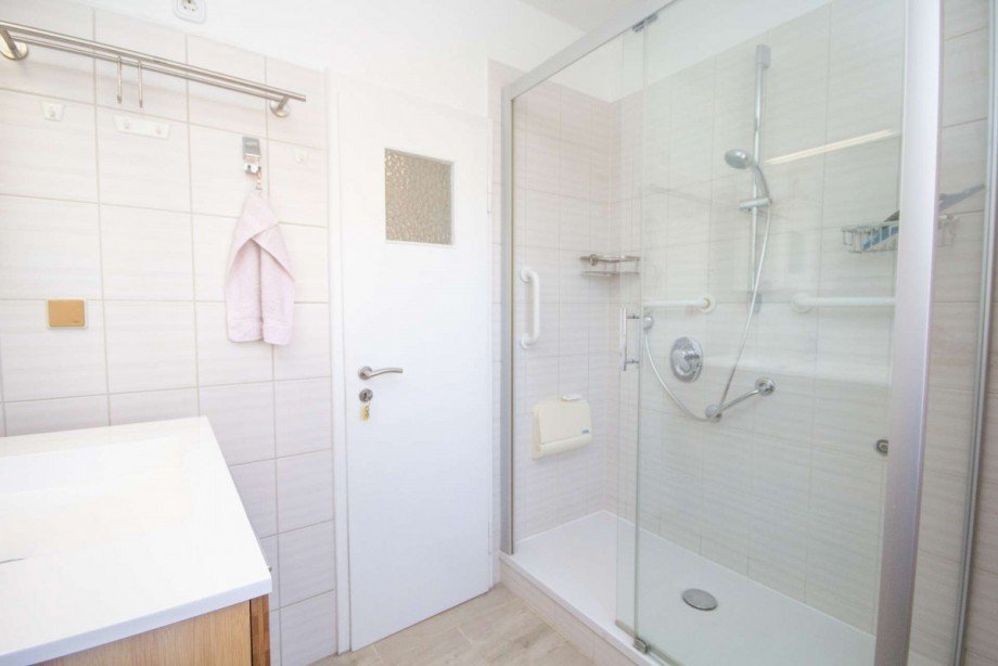 Badezimmer 1. OG Reihenendhaus Bremen