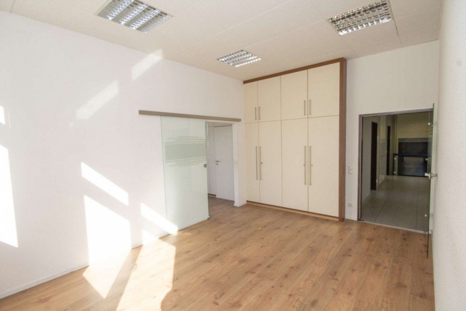 B�ro 8 Halle / Lager / Produktion Osnabr�ck