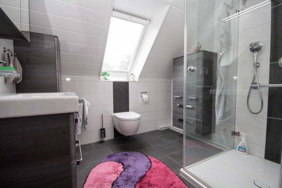Badezimmer OG Reiheneckhaus Bremen