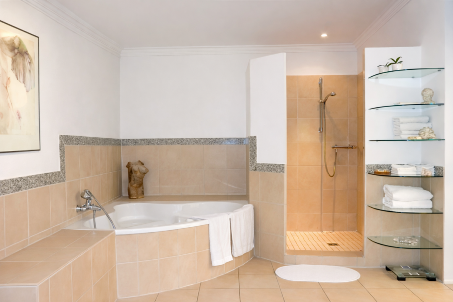 Badezimmer mit FB-Heizung im EG Einfamilienhaus Oldenburg