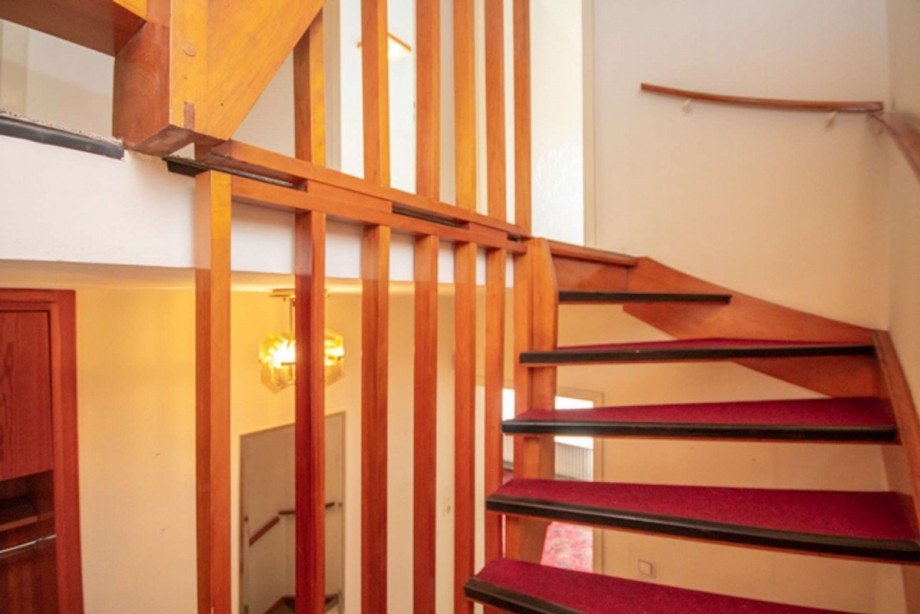 Treppe zum OG Wohnung Bremen