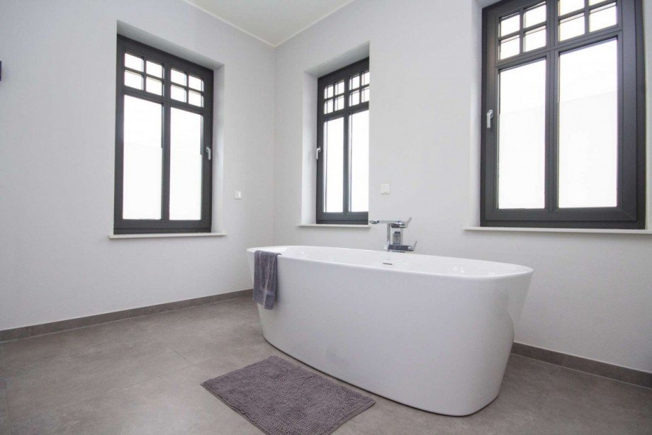 Elternbadezimmer 2/2 OG Villa Edewecht