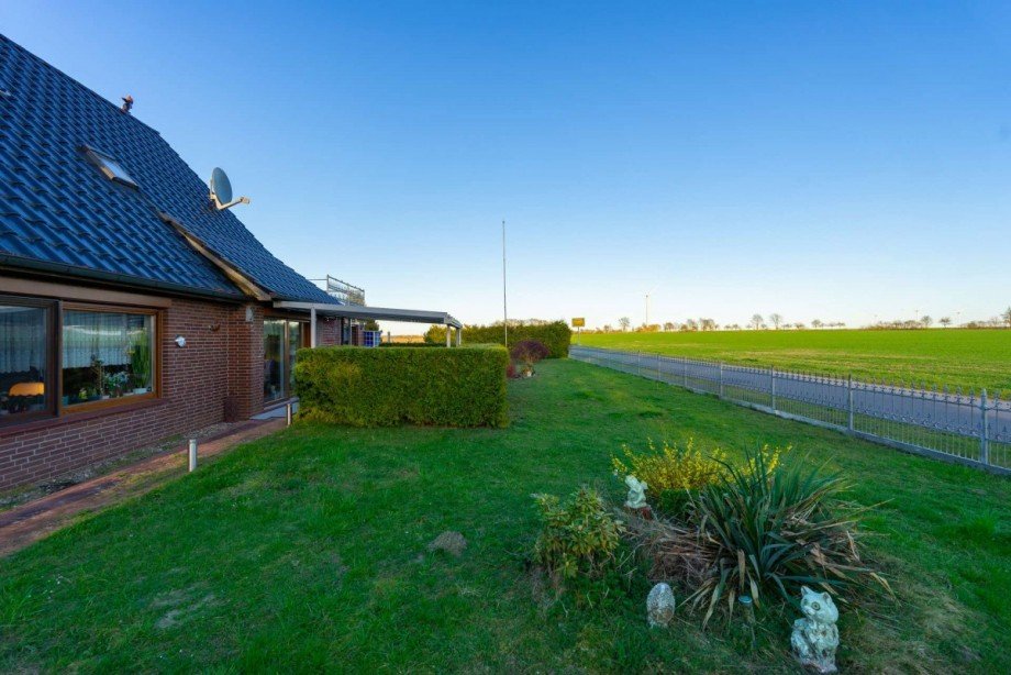 Gartenseite Einfamilienhaus L�chow