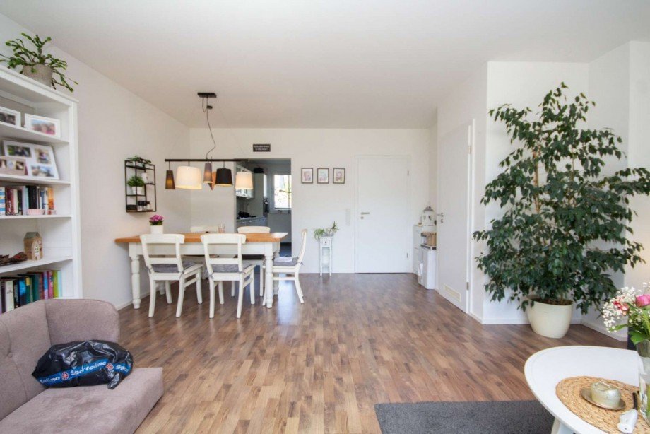 Wohn- und Esszimmer 2/2 Reihenmittelhaus Bremen